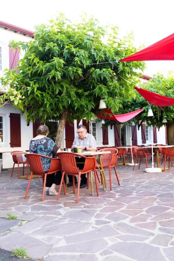 Hotel Juantorena Saint-Etienne-de-Baigorry Exterior foto