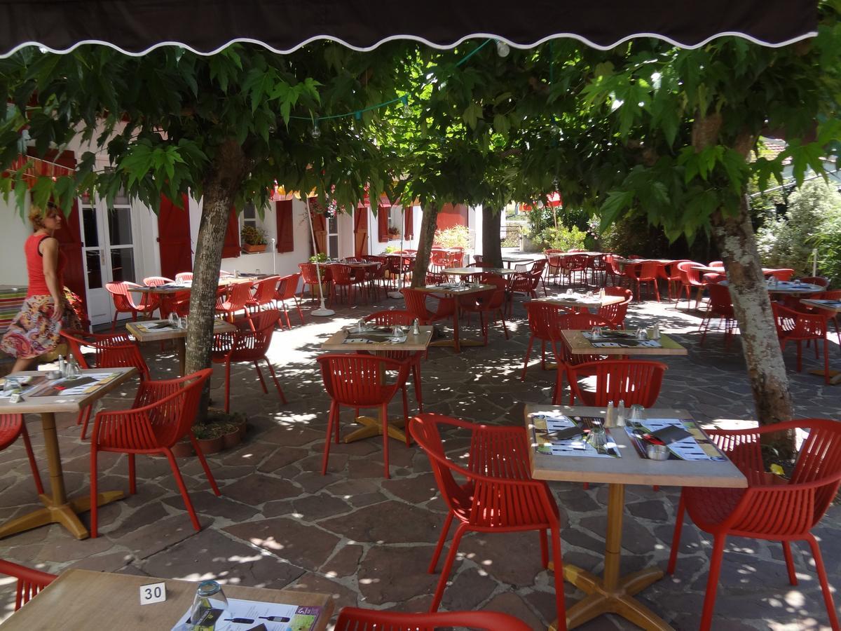 Hotel Juantorena Saint-Etienne-de-Baigorry Exterior foto